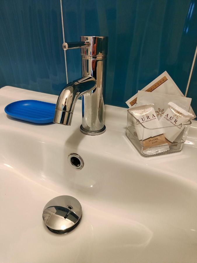 Blue Room 泰尔莫利 外观 照片